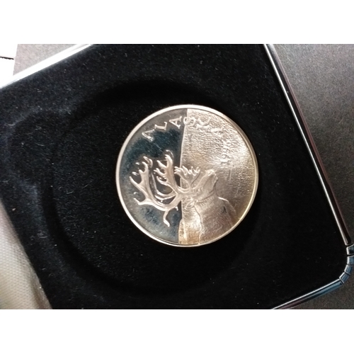 52 - 2 x Alaska Mint - State Medallions (Proof) 1996 Silver depicting a Caribou, 1997 Silver Gilt depicti... 