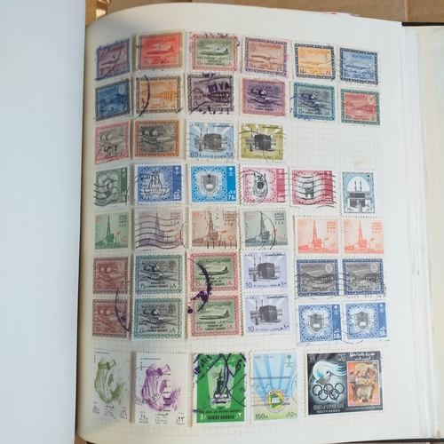 137 - African countries on approx 100 pages in a Devon Album, Est £20-30