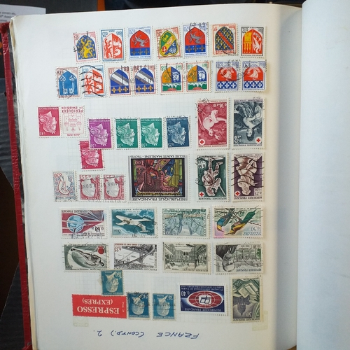 162 - World collection in Red springback album - looks to be fairly basic Est £5-10