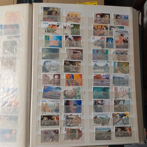 167 - Mammut 40 page (80 sides) stock book crammed with a wide range of countries, mostly Europe.  Many mi... 