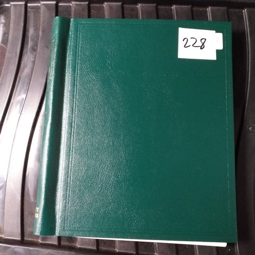 228 - Ireland mint/used collection 1922-1986 in a green Simplex album  Est £20-30