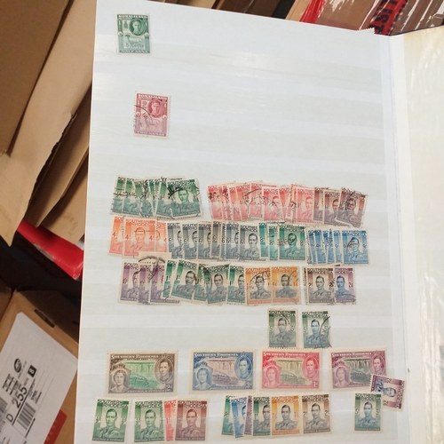 12 - Box:  6  part remaindered collections; Hong Kong, New Zealand, Pacific Islands, Caribbean Islands. G... 