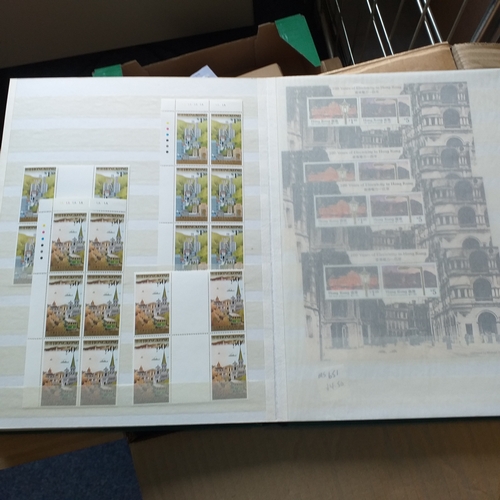 12 - Box:  6  part remaindered collections; Hong Kong, New Zealand, Pacific Islands, Caribbean Islands. G... 