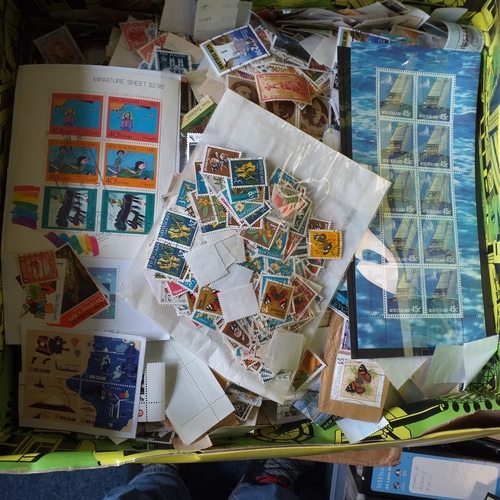 13 - New Zealand:  Shoe box contains a large quantity of Kiloware, mostly off paper, with a few health mi... 