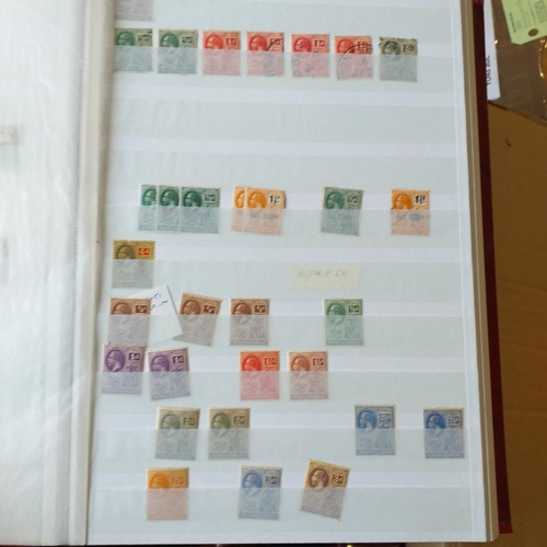 26 - Box: 6 Collections including Australia (1991 ? 2004 Mounted Mint + Used) Haley?s Comet (Commonwealth... 