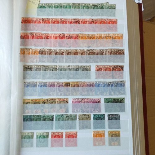 26 - Box: 6 Collections including Australia (1991 ? 2004 Mounted Mint + Used) Haley?s Comet (Commonwealth... 