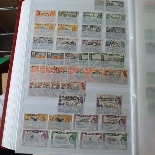 26 - Box: 6 Collections including Australia (1991 ? 2004 Mounted Mint + Used) Haley?s Comet (Commonwealth... 