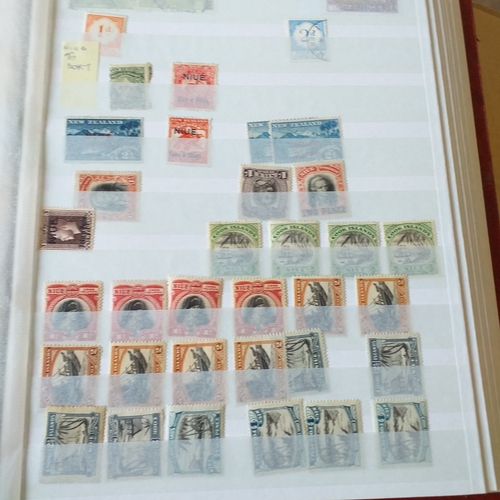 26 - Box: 6 Collections including Australia (1991 ? 2004 Mounted Mint + Used) Haley?s Comet (Commonwealth... 