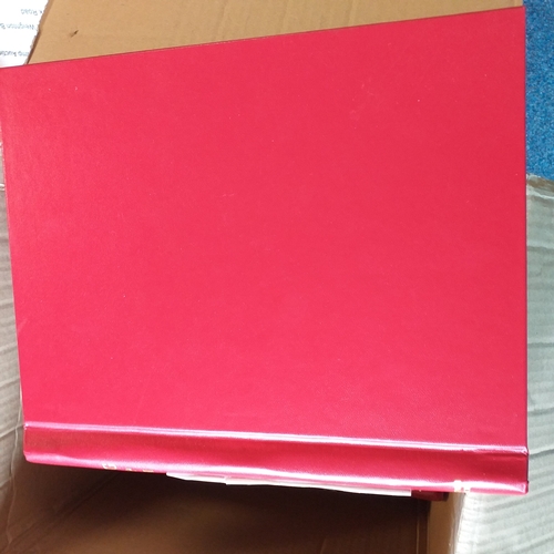 26 - Box: 6 Collections including Australia (1991 ? 2004 Mounted Mint + Used) Haley?s Comet (Commonwealth... 