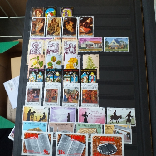 26 - Box: 6 Collections including Australia (1991 ? 2004 Mounted Mint + Used) Haley?s Comet (Commonwealth... 