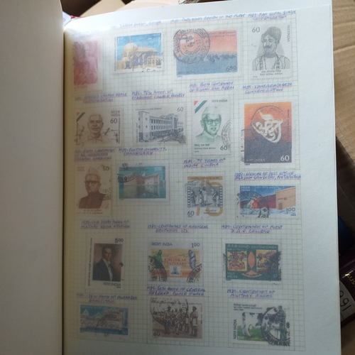 26 - Box: 6 Collections including Australia (1991 ? 2004 Mounted Mint + Used) Haley?s Comet (Commonwealth... 