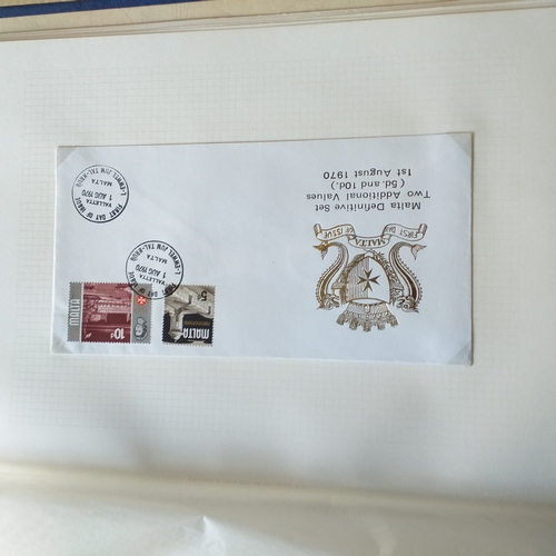 26 - Box: 6 Collections including Australia (1991 ? 2004 Mounted Mint + Used) Haley?s Comet (Commonwealth... 