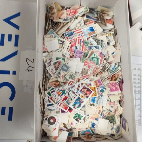 24 - Shoebox containing USA kiloware, mainly used, loose/in packets, off paper - 1000's.