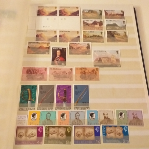 21 - Booklets: Shoe box with a fully described Canadian collection combined with booklets from New Zealan... 