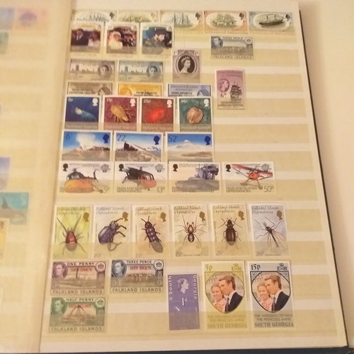 26 - Box: 6 Collections including Australia (1991 ? 2004 Mounted Mint + Used) Haley?s Comet (Commonwealth... 