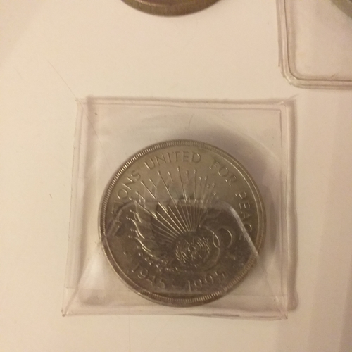 33 - 5 x 2 coins - 1986 Commonwealth Games (EF), 1989 Tercentenary of Bill of Rights (EF), 1995 End of W... 