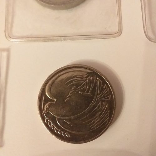 33 - 5 x 2 coins - 1986 Commonwealth Games (EF), 1989 Tercentenary of Bill of Rights (EF), 1995 End of W... 