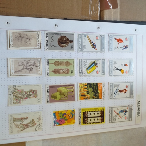 153 - Albania small collection on 13 album pages and 3 stock cards, mint / used with the odd set CTO stron... 