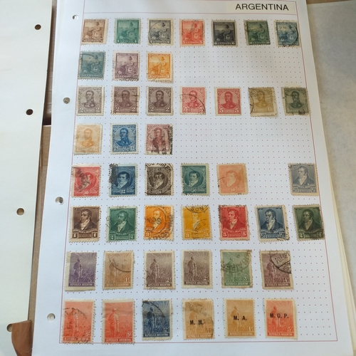 157 - Argentina collection on approx 20 pages, mainly mint from early to recent.