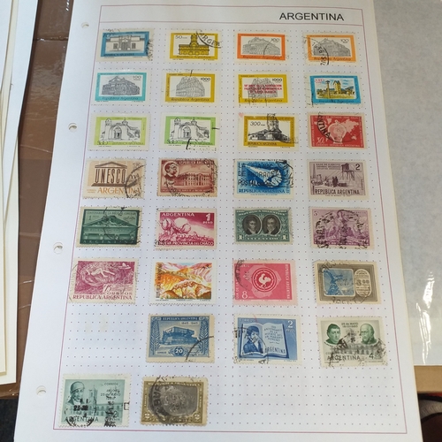 157 - Argentina collection on approx 20 pages, mainly mint from early to recent.