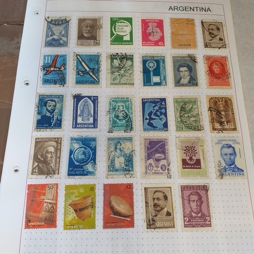 157 - Argentina collection on approx 20 pages, mainly mint from early to recent.