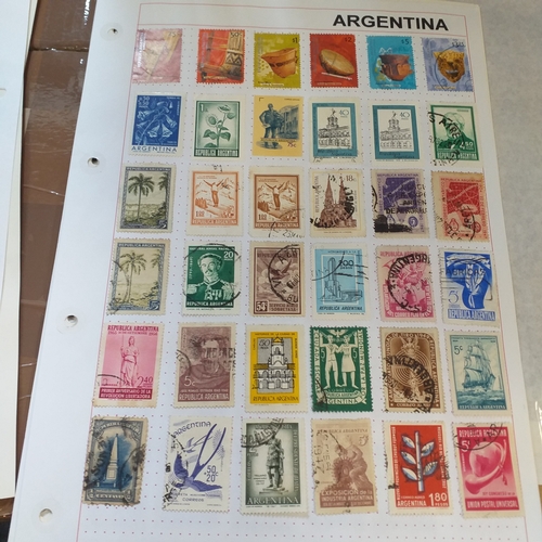 157 - Argentina collection on approx 20 pages, mainly mint from early to recent.