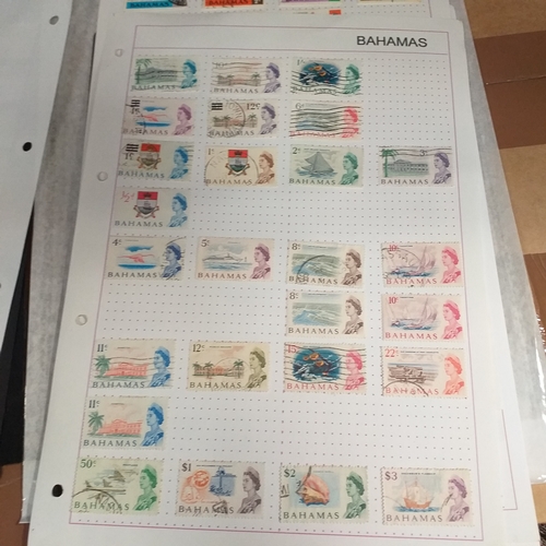 165 - Bahamas small collection mint and used on 15+ Hagners / album pages, early to 2004 approx.