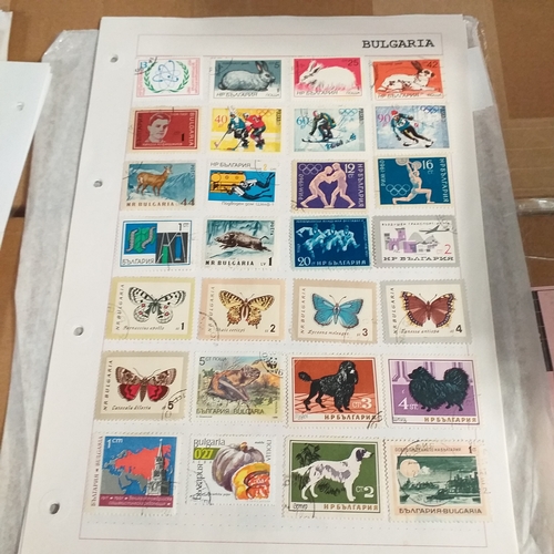 175 - Bulgaria collection mint and used with the odd issue CTO, bulk of the collection is from 1911 to 196... 