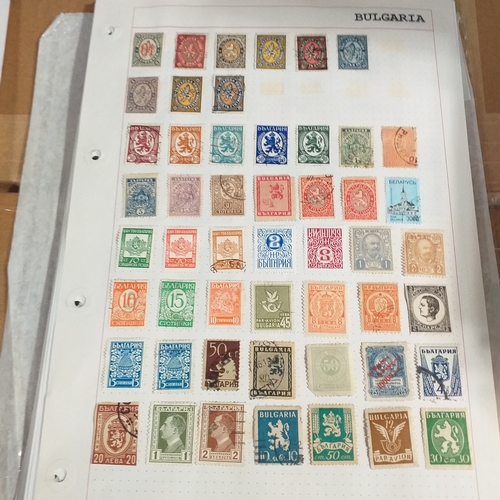 175 - Bulgaria collection mint and used with the odd issue CTO, bulk of the collection is from 1911 to 196... 
