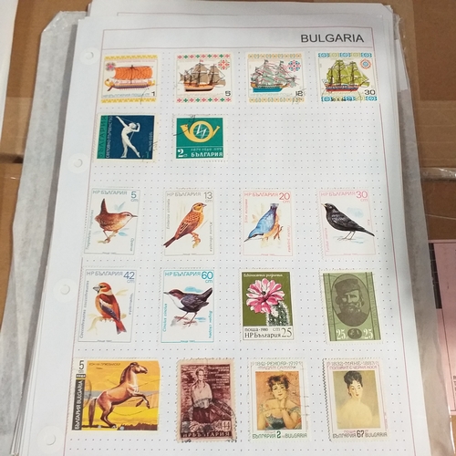175 - Bulgaria collection mint and used with the odd issue CTO, bulk of the collection is from 1911 to 196... 