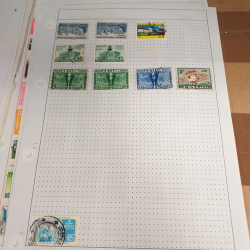 183 - Ceylon (Sri Lanka) small collection on 30+ album pages/stock cards, good selection with QV to 1/- KG... 