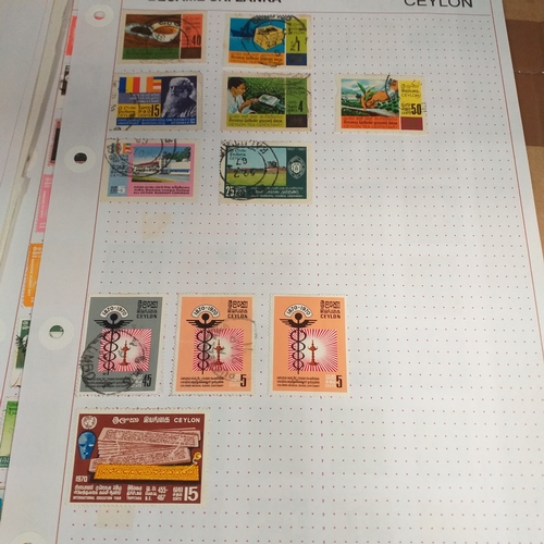 183 - Ceylon (Sri Lanka) small collection on 30+ album pages/stock cards, good selection with QV to 1/- KG... 