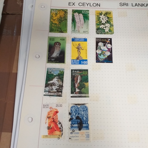 183 - Ceylon (Sri Lanka) small collection on 30+ album pages/stock cards, good selection with QV to 1/- KG... 