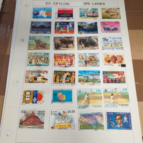 183 - Ceylon (Sri Lanka) small collection on 30+ album pages/stock cards, good selection with QV to 1/- KG... 