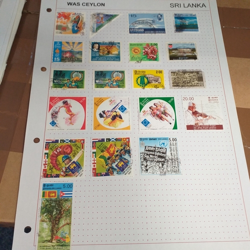 183 - Ceylon (Sri Lanka) small collection on 30+ album pages/stock cards, good selection with QV to 1/- KG... 