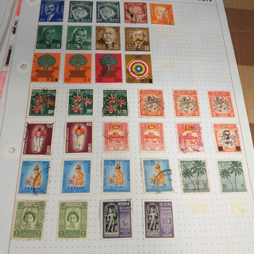 183 - Ceylon (Sri Lanka) small collection on 30+ album pages/stock cards, good selection with QV to 1/- KG... 