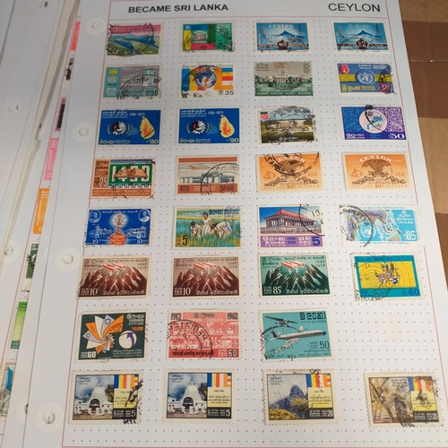 183 - Ceylon (Sri Lanka) small collection on 30+ album pages/stock cards, good selection with QV to 1/- KG... 