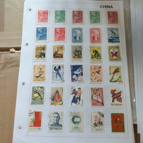185 - China nice collection on approx 50 + album pages with issues from early to late 1990's, mostly mint,... 