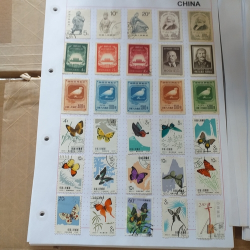 185 - China nice collection on approx 50 + album pages with issues from early to late 1990's, mostly mint,... 