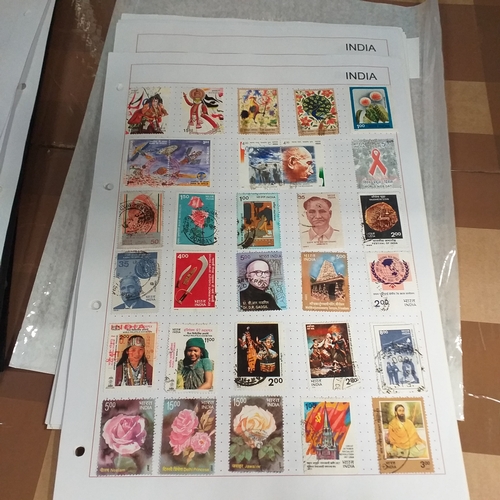 231 - India collection on 40+ album sheets / stock cards from early to 2010 approx, with a selection of In... 