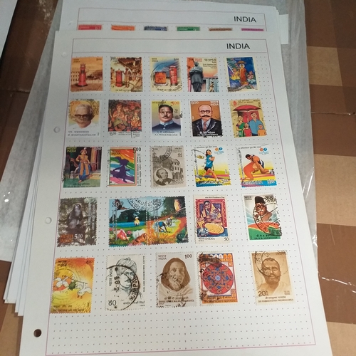231 - India collection on 40+ album sheets / stock cards from early to 2010 approx, with a selection of In... 