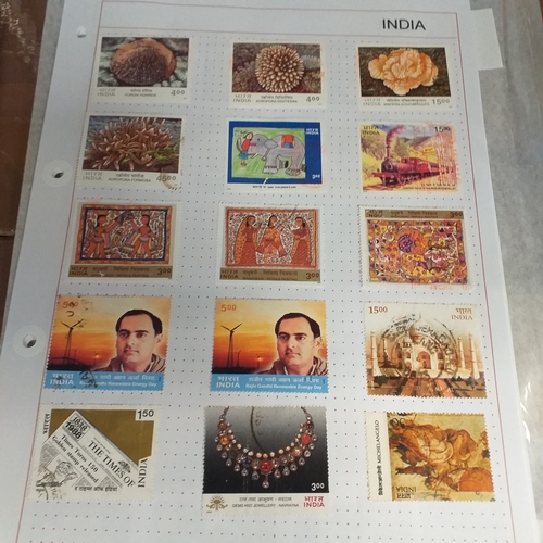 231 - India collection on 40+ album sheets / stock cards from early to 2010 approx, with a selection of In... 