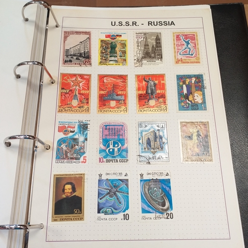 277 - Russia collection in 4 ring binder, mint and used from early to 1990's, many 100's with a good selec... 