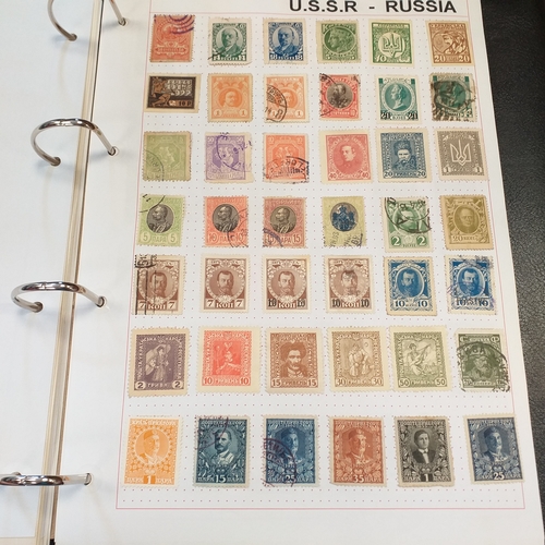 277 - Russia collection in 4 ring binder, mint and used from early to 1990's, many 100's with a good selec... 