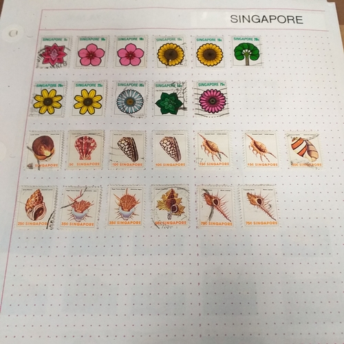288 - Singapore collection on approx 30 album pages / stock cards, with bulk of the collection QE2 issues ... 