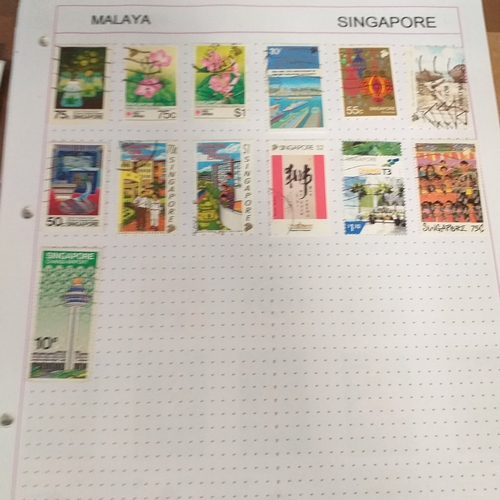 288 - Singapore collection on approx 30 album pages / stock cards, with bulk of the collection QE2 issues ... 