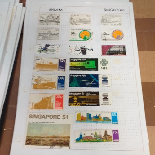 288 - Singapore collection on approx 30 album pages / stock cards, with bulk of the collection QE2 issues ... 