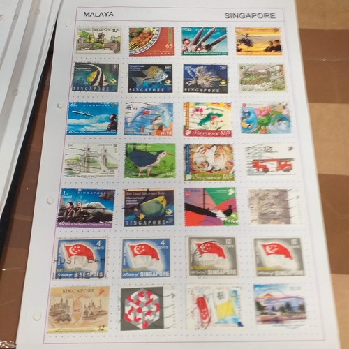 288 - Singapore collection on approx 30 album pages / stock cards, with bulk of the collection QE2 issues ... 