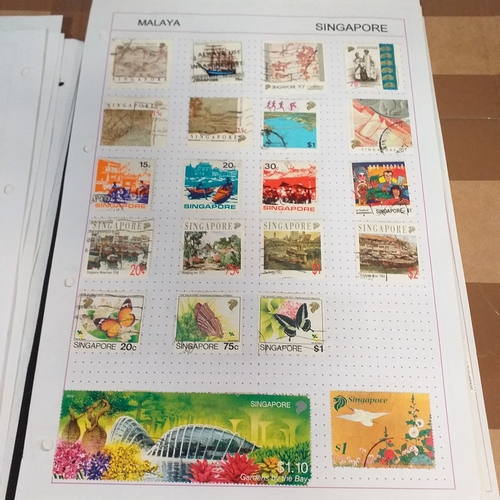 288 - Singapore collection on approx 30 album pages / stock cards, with bulk of the collection QE2 issues ... 