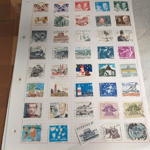 293 - Sweden collection on approx 35+ album pages, from early to early 2000's, earlier issues show good po... 